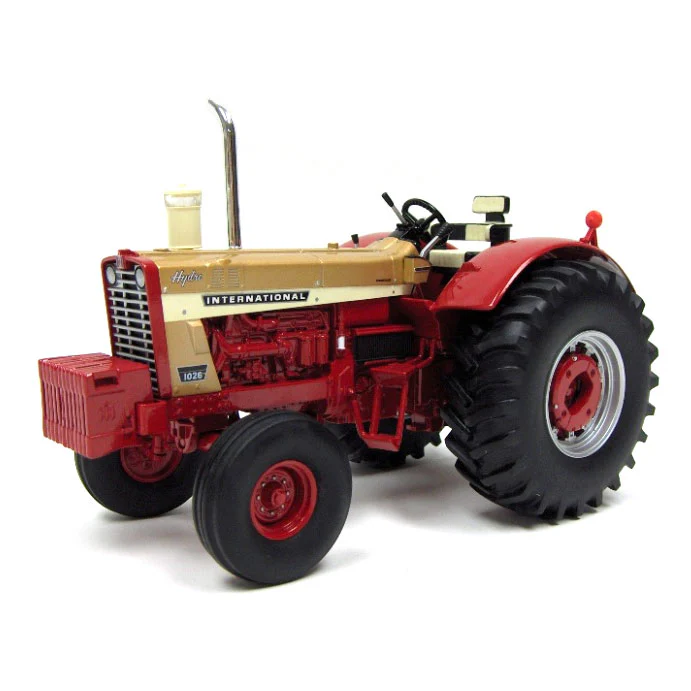 1/16 International 1026 Gold Demonstrator Tractor with Wheatland Fenders, 40th Anniversary by ERTL