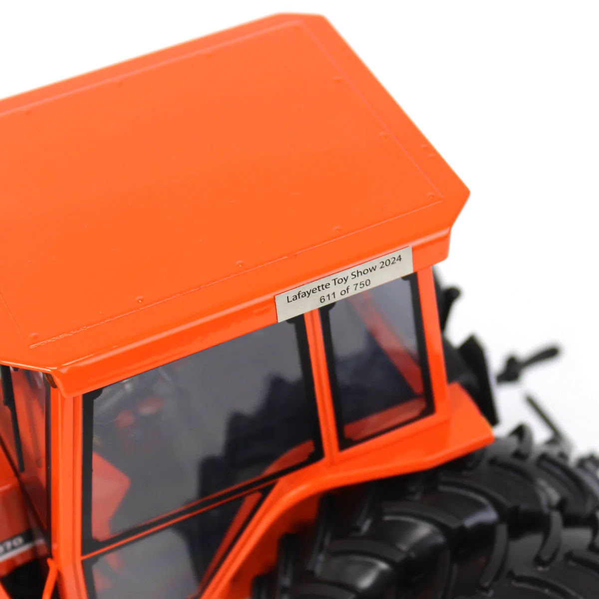 1/16 Allis Chalmers 6070 Tractor with FWA, Rear Duals, Loader & Cab by SpecCast, 2024 Lafayette Farm Toy Show - Image 6
