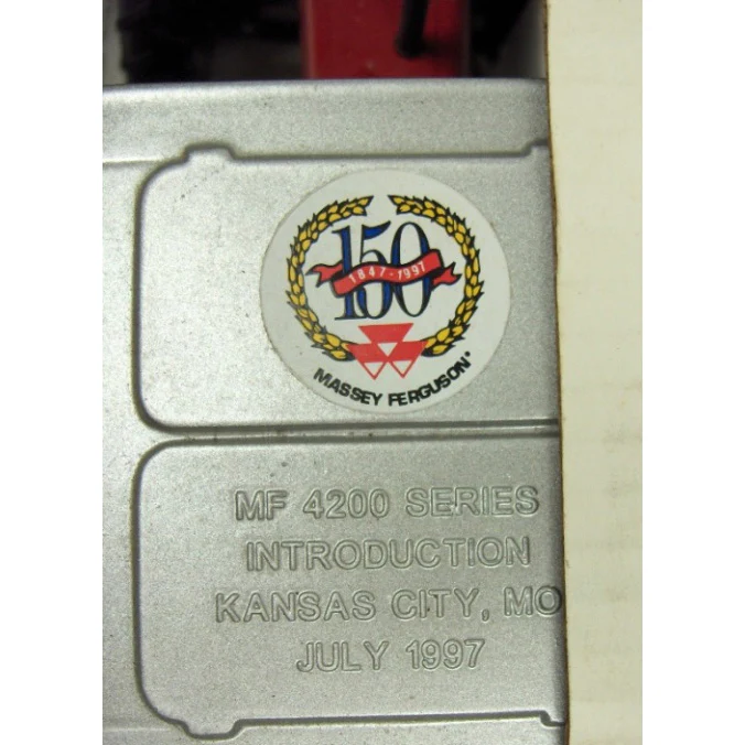 1/16 Award Edition Massey Ferguson 4270 Tractor, Kansas City, MO 1997 by Scale Models - Image 2