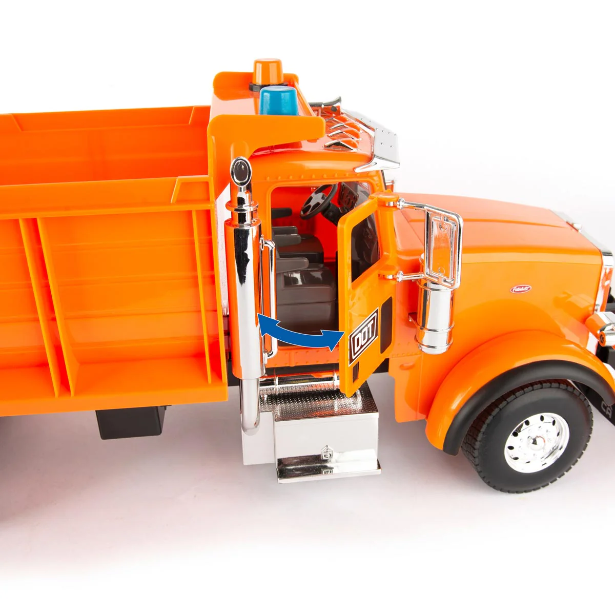 1/16 Big Roads Peterbilt Model 367 DOT Truck with Snow Plow by TOMY - Image 6