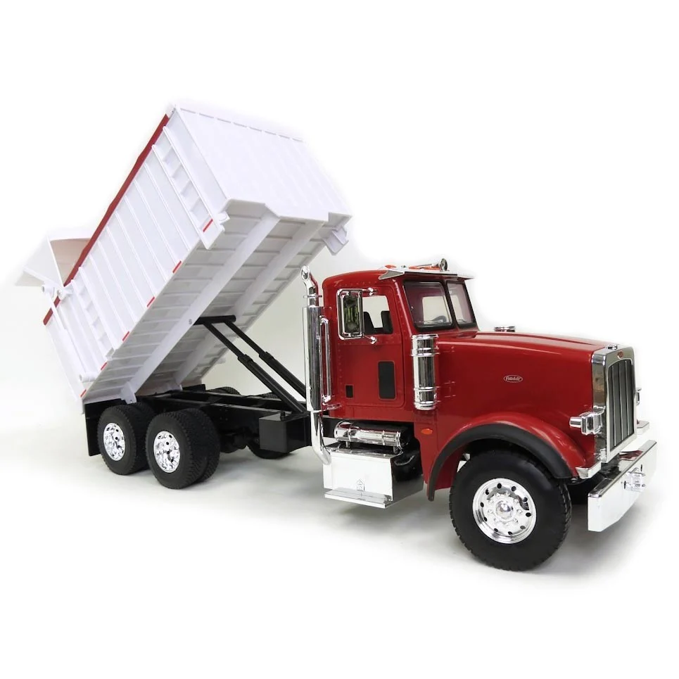 1/16 Big Farm Red Peterbilt 367 Truck with Grain Box and Red Tarp by ERTL - Image 2
