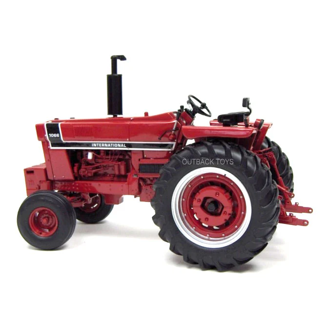1/16 IH Farmall 1066 Tractor, Black Stripe Version, in the Precision Key Series #9 by ERTL - Image 4