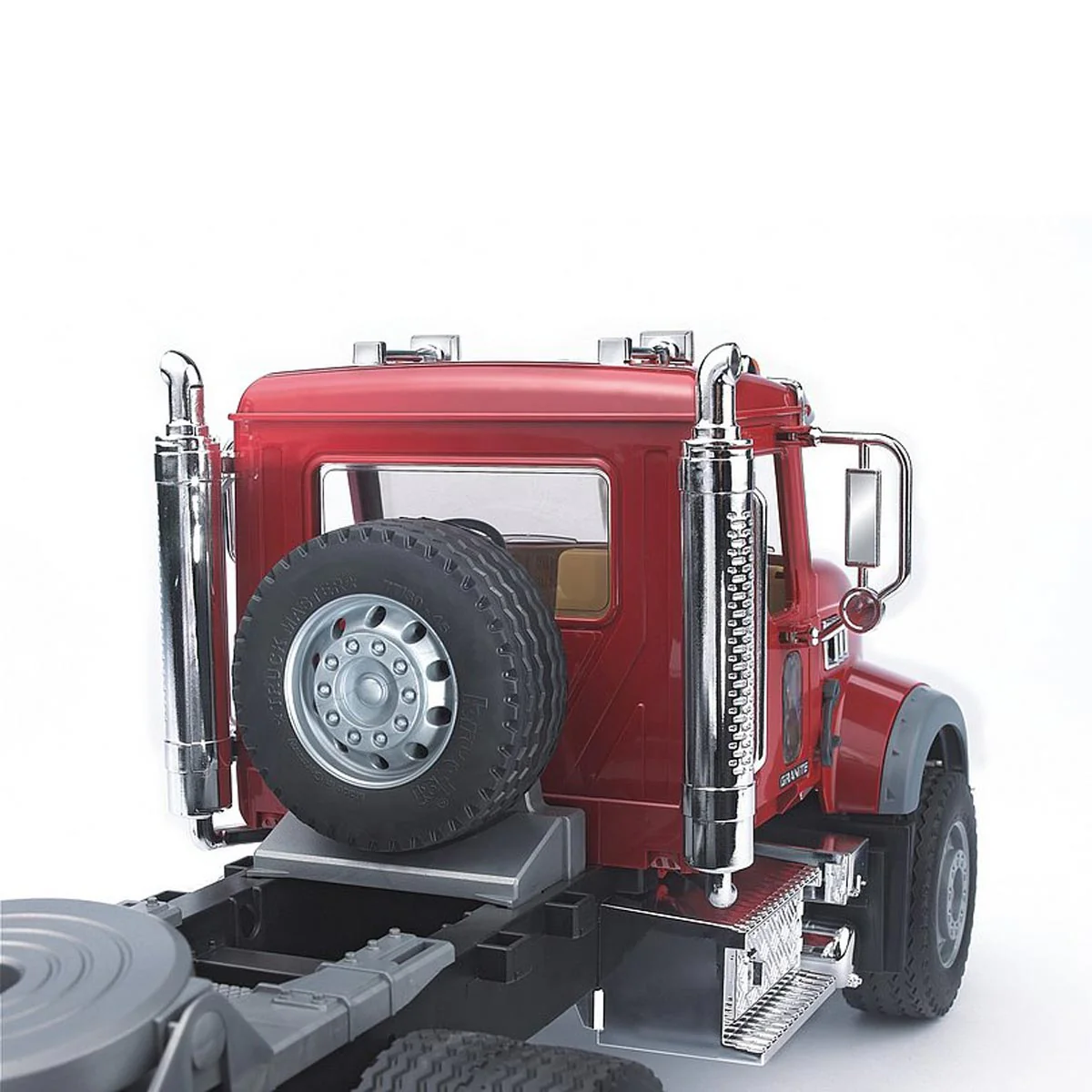 1/16 Mack Granite Semi Truck with Low Loader Trailer & JCB Backhoe Loader by Bruder - Image 3