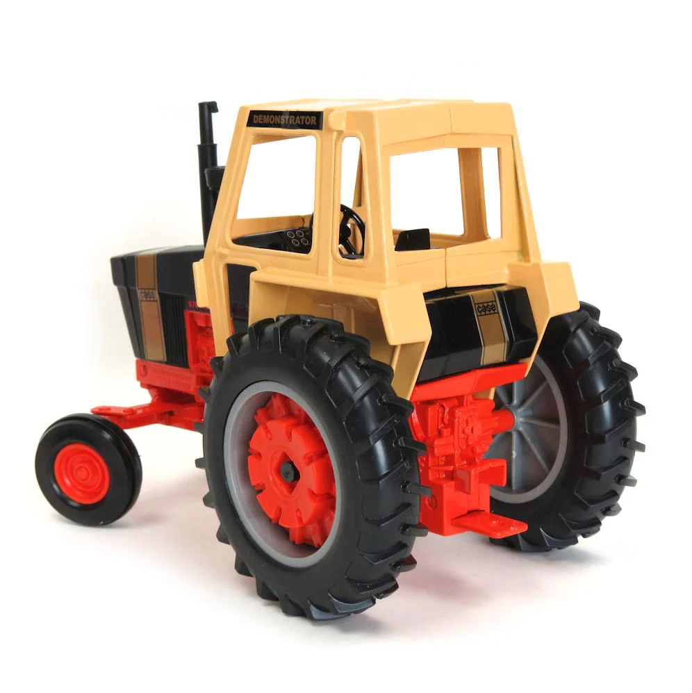 1/16 Case 970 Agri King Black Demonstrator Tractor, Collector Edition by ERTL - Image 4