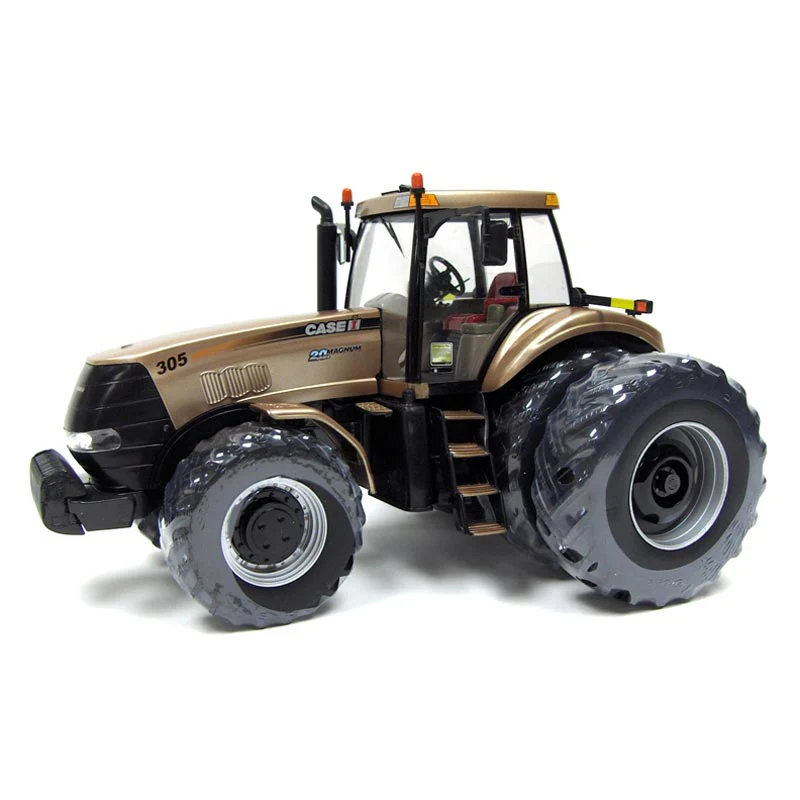1/16 Case IH MX305 GOLD Demo Magnum with Large Rear Duals - Image 2
