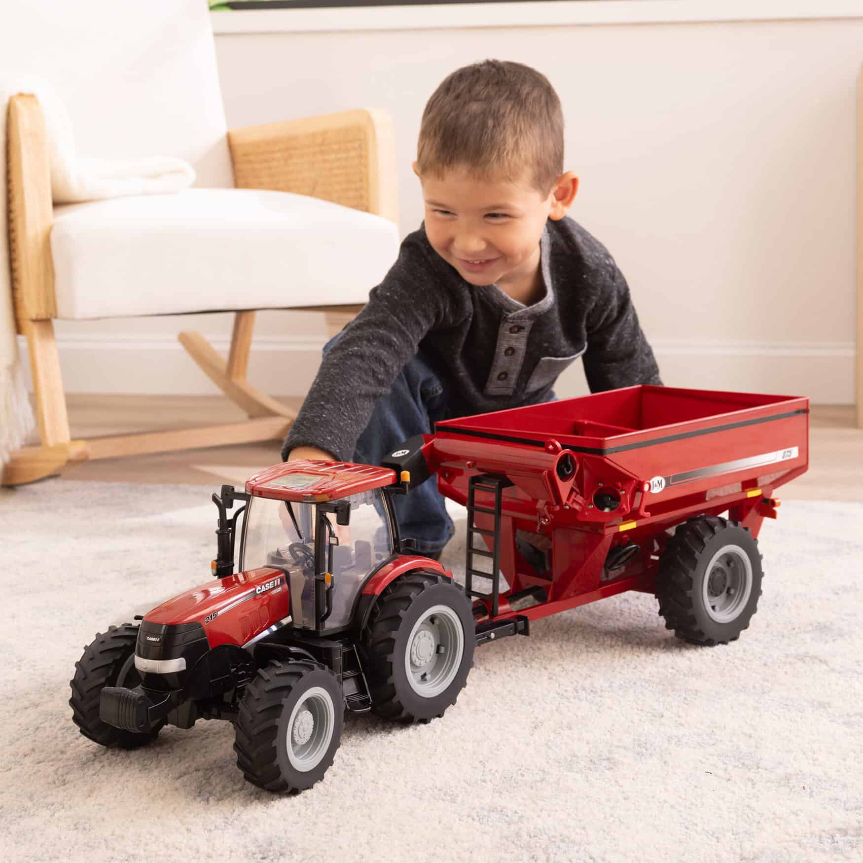 1/16 Case IH Puma 215 with J&M Grain Cart, ERTL Big Farm - Image 9