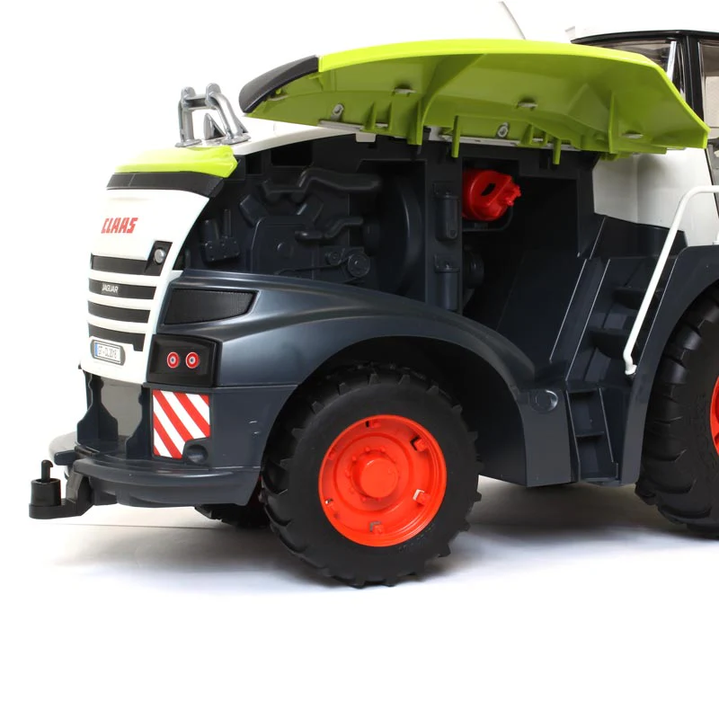 1/16 Claas Jaguar 980 Forage Harvester by Bruder - Image 6