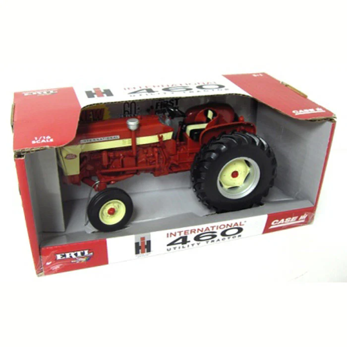 1/16 IH 460 Gas Utility Tractor, 2005 Collector Edition by ERTL - Image 2