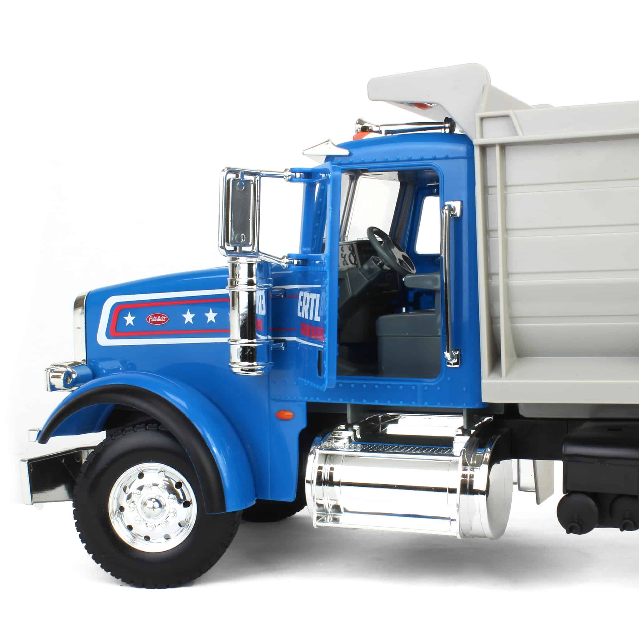 1/16 Big Farm ERTL Peterbilt Model 367 Dump Truck - Image 6
