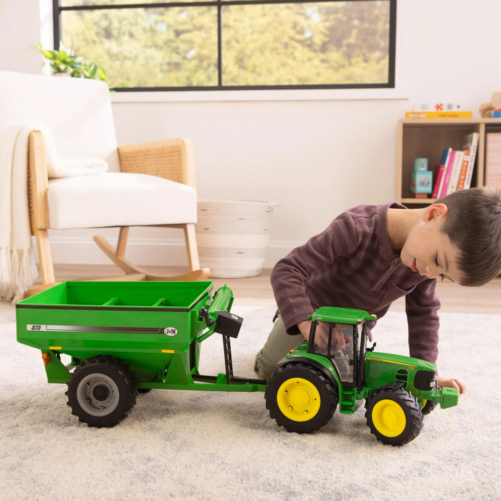 1/16 ERTL Big Farm John Deere 7430 Toy Tractor with J&M 875 Grain Cart - Image 11