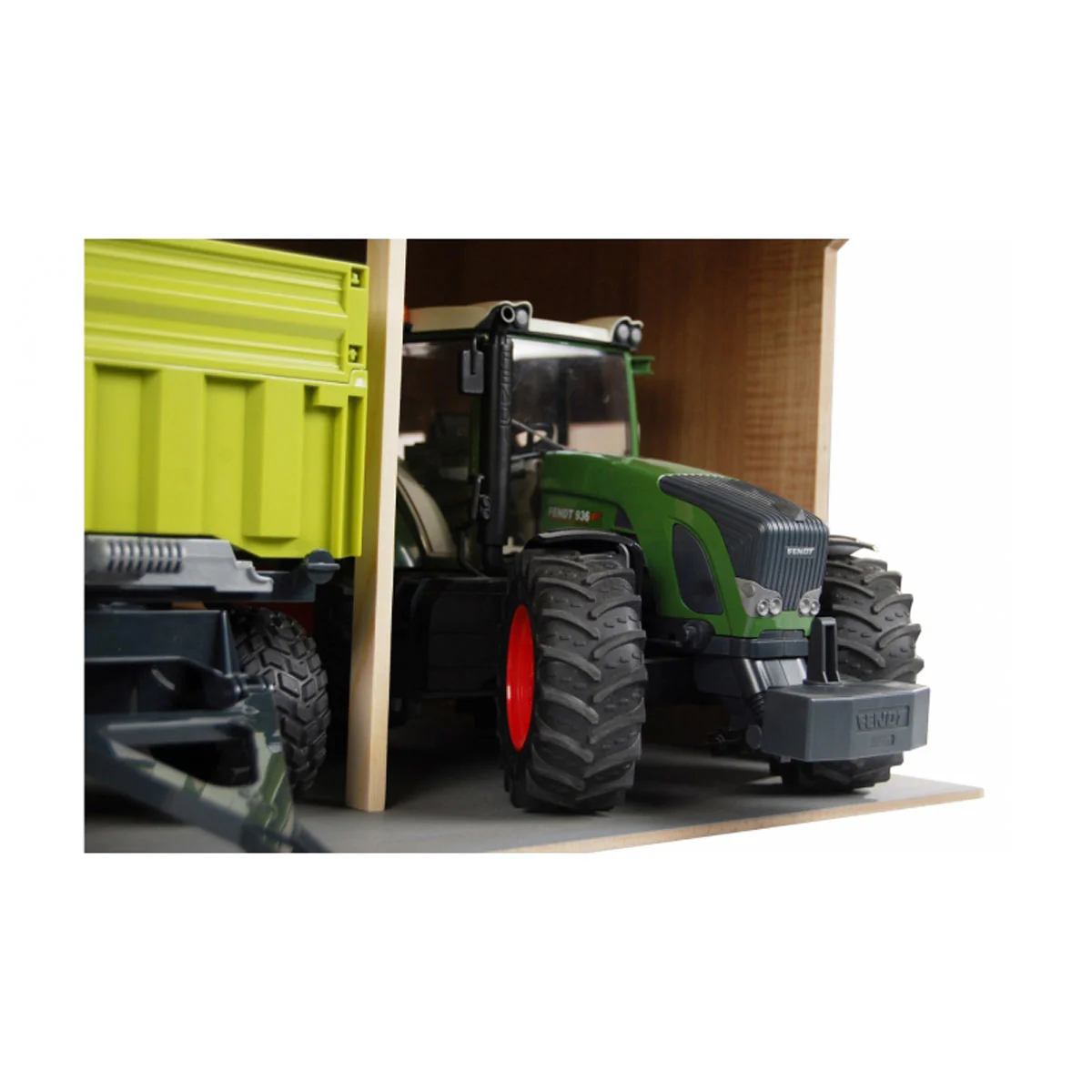 1/16 Farm Machinery 2 Bay Shed with High Roof - Image 4