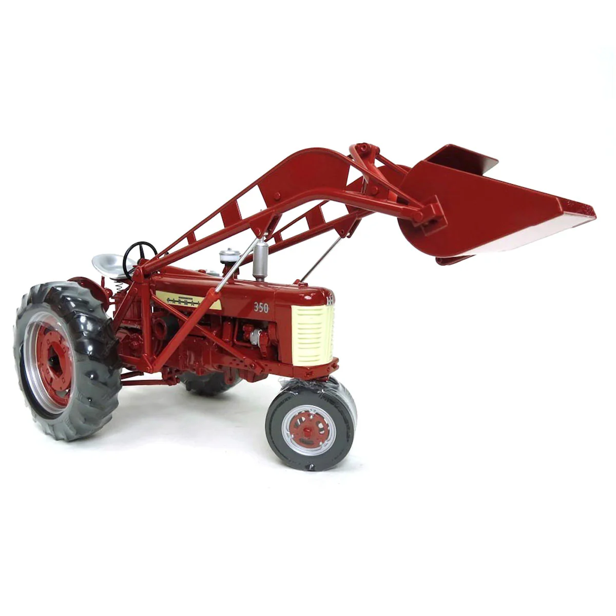 1/16 Farmall 350 with IH McCormick #33 Loader, 2006 World Pork Expo - Image 3