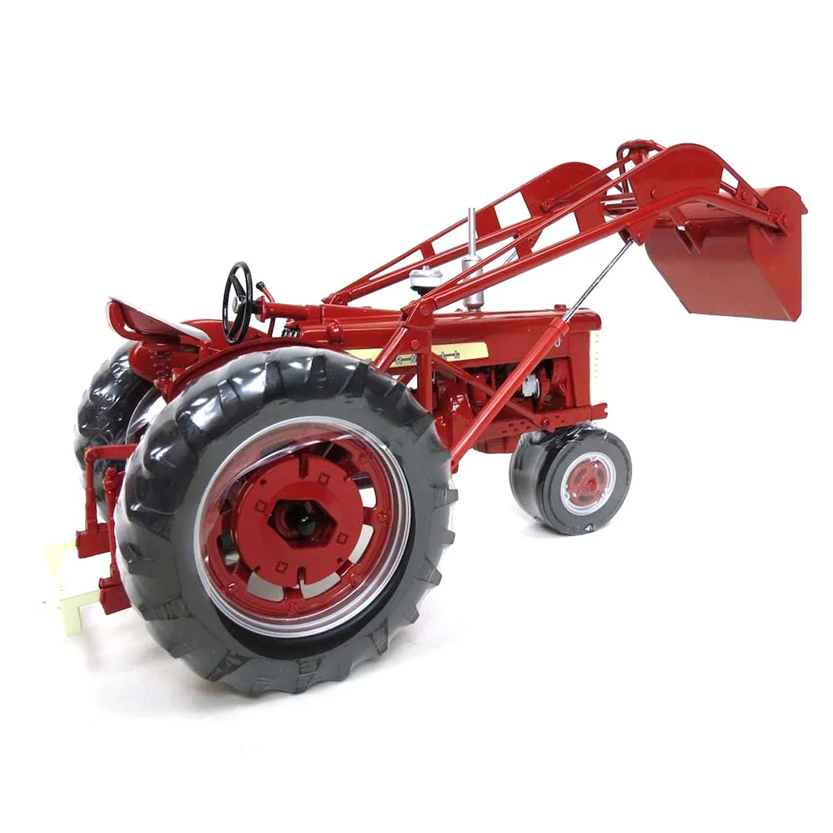 1/16 Farmall 350 with IH McCormick #33 Loader, 2006 World Pork Expo - Image 4