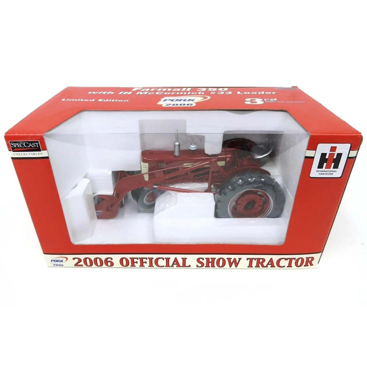 1/16 Farmall 350 with IH McCormick #33 Loader, 2006 World Pork Expo - Image 5