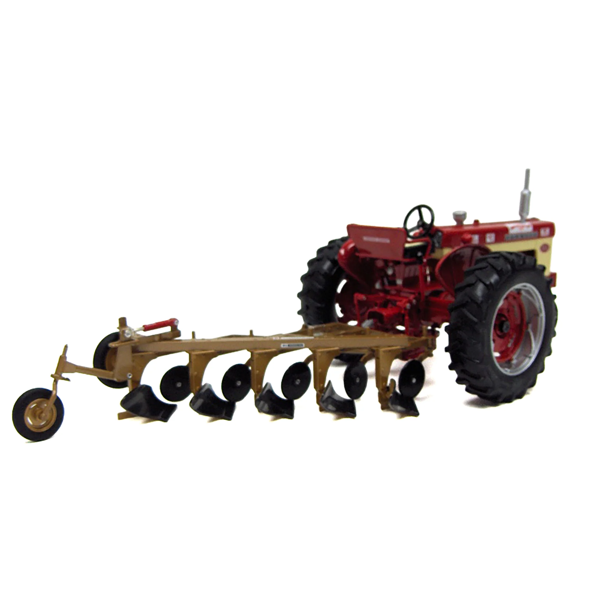 1/16 Farmall 560 Demo with Gold 5-Bottom Plow, 2008 National Farm Toy Museum Edition - Image 2