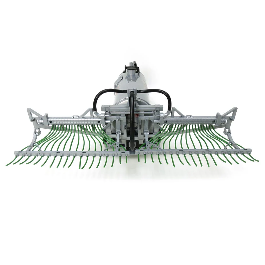 1/16 Fliegl Manure Tank Spreader by Bruder - Image 2
