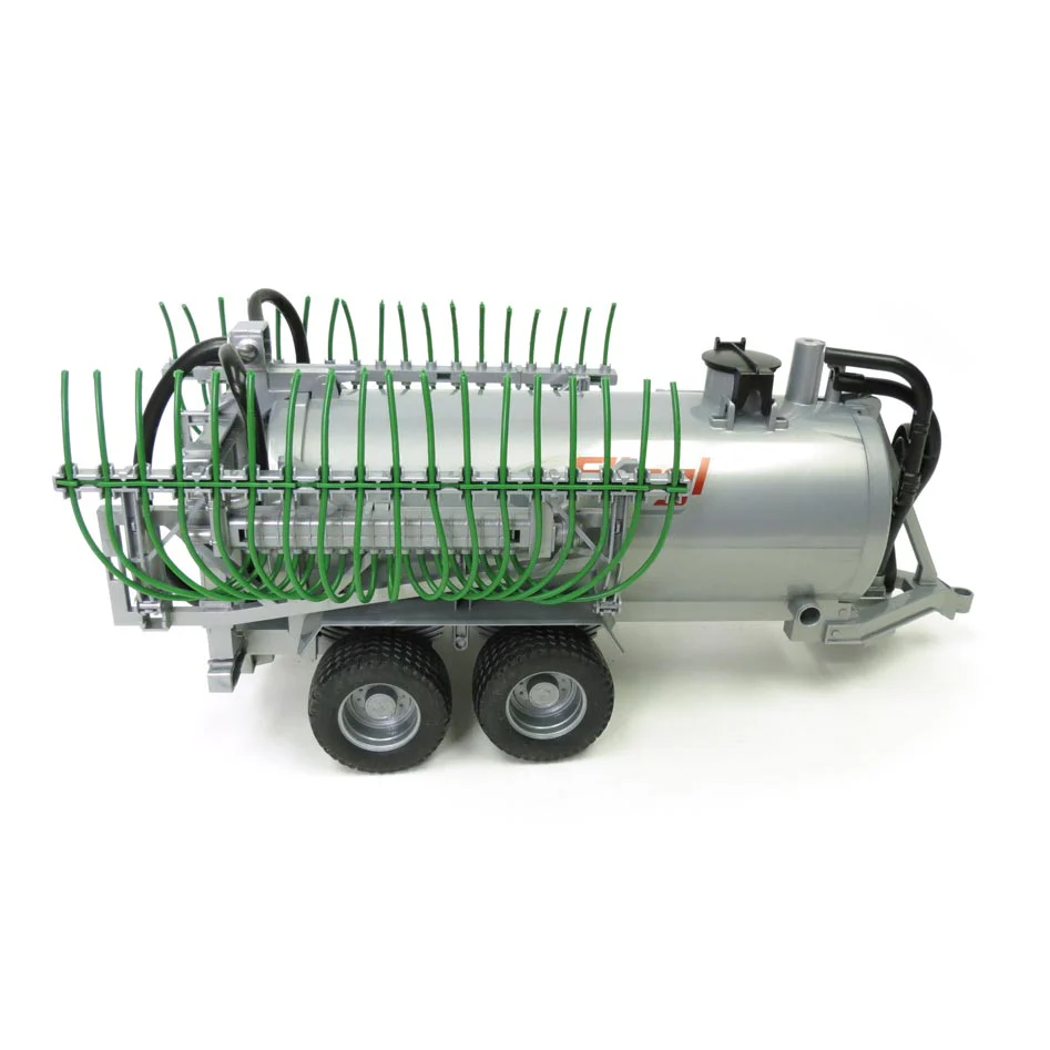 1/16 Fliegl Manure Tank Spreader by Bruder - Image 3