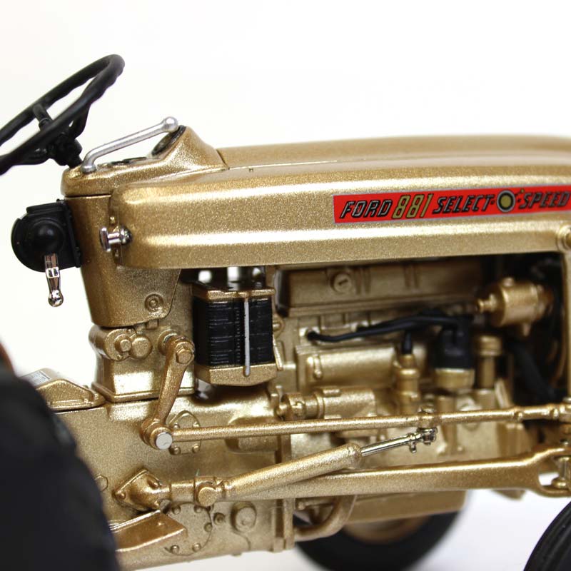 1/16 Ford 881 Gold Demonstrator Tractor by ERTL, 25th Anniversary National Farm Toy Museum - Image 5