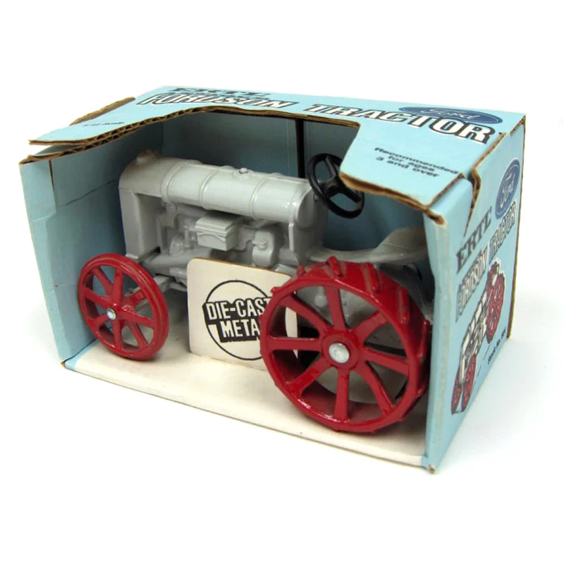 1/16 Antique Fordson Tractor with Steel Wheels by ERTL