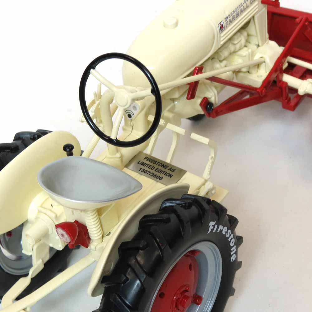 Set of (2) 1/16 IH McCormick Farmall Cubs with Firestone Tires - Image 6