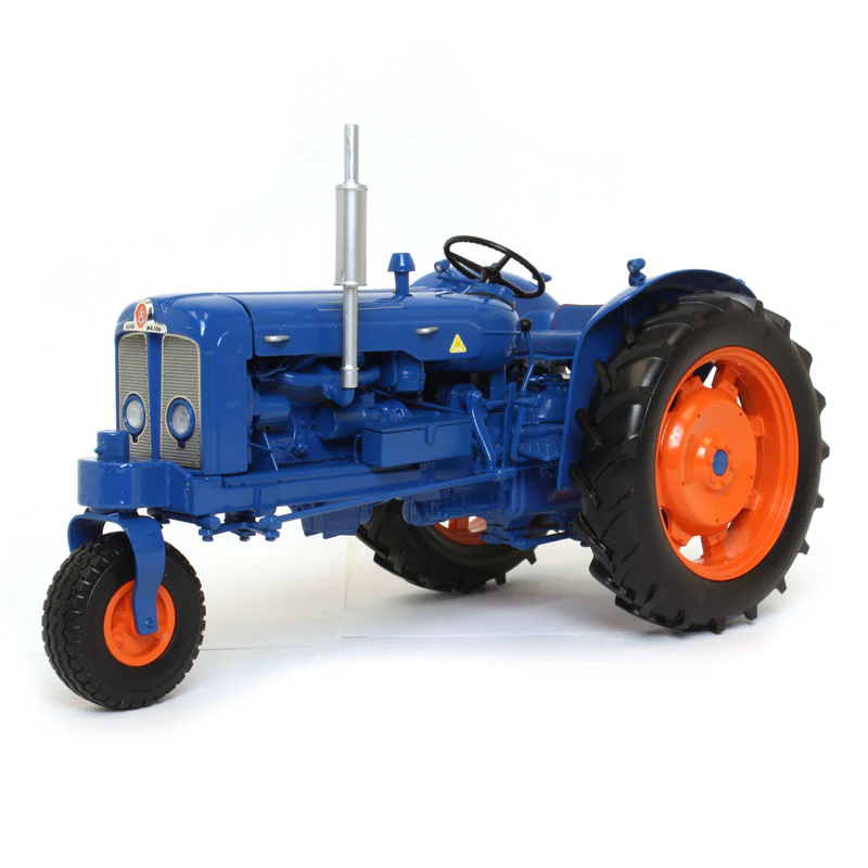 1/16 Fordson Super Major Tricycle Row Crop Tractor by Universal Hobbies