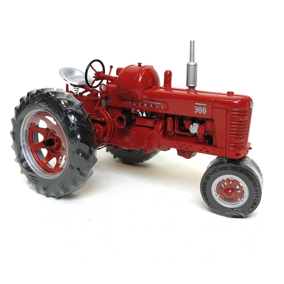 1/16 IH Farmall 300 LPG Tractor with Narrow Front by SpecCast - Image 2