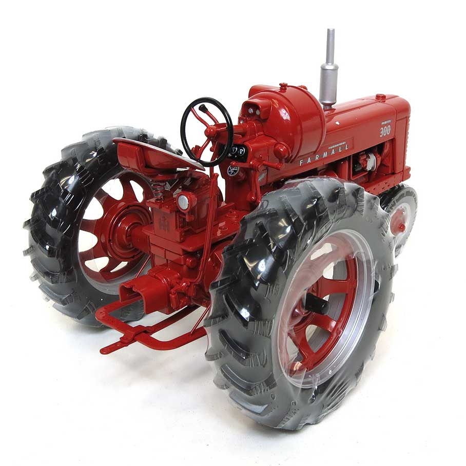 1/16 IH Farmall 300 LPG Tractor with Narrow Front by SpecCast - Image 3