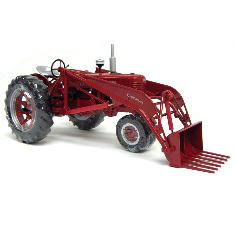 1/16 High Detail IH Farmall 300 Tractor with Loader by SpecCast - Image 3