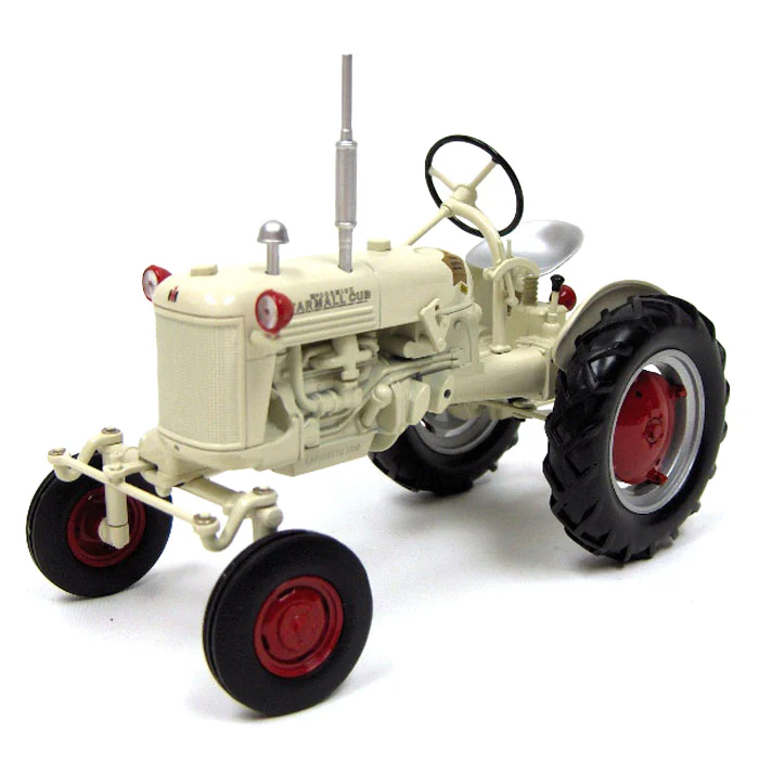1/16 IH Farmall Cub Tractor White Demonstrator, 2009 Lafayette Farm Toy Show - Image 3