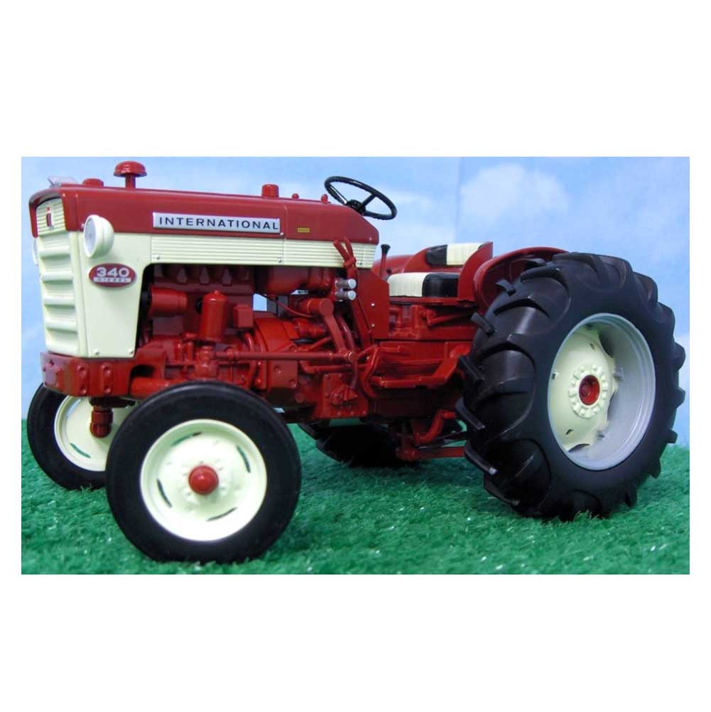 1/16 International 340 Diesel Tractor by SpecCast, 2007 Lafayette Farm Toy Show - Image 3