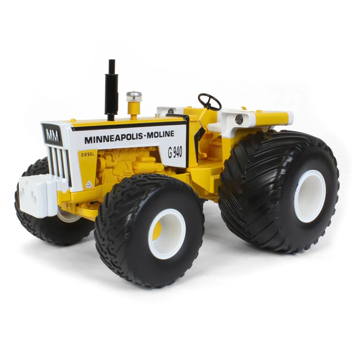 1/16 Minneapolis Moline G940 Tractor with Large Terra Tires by SpecCast