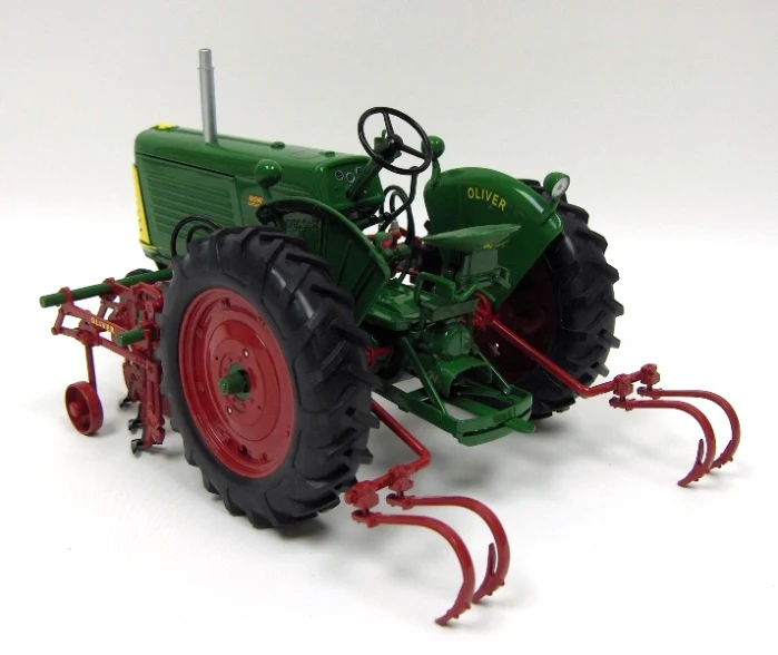 1/16 Oliver 77 Gas Tractor with Cultivator by SpecCast - Image 2