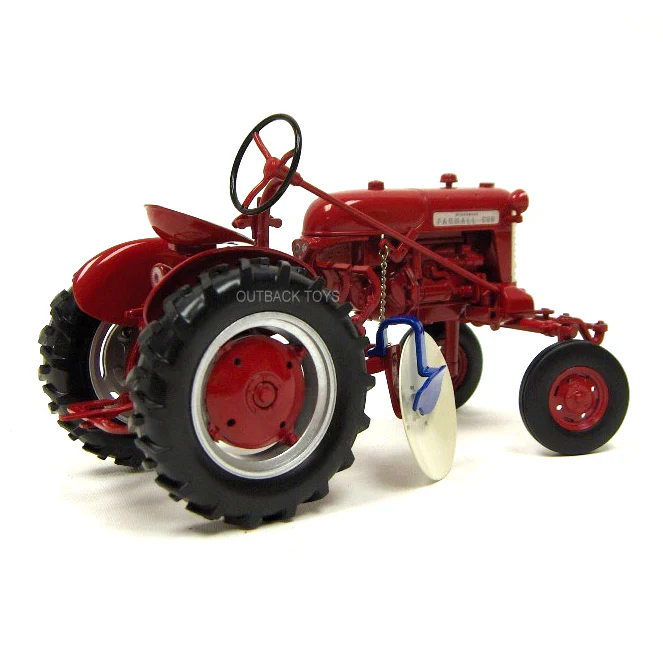 1/16 IH Farmall Cub 450 Style Tractor with Disk Plow by SpecCast - Image 4