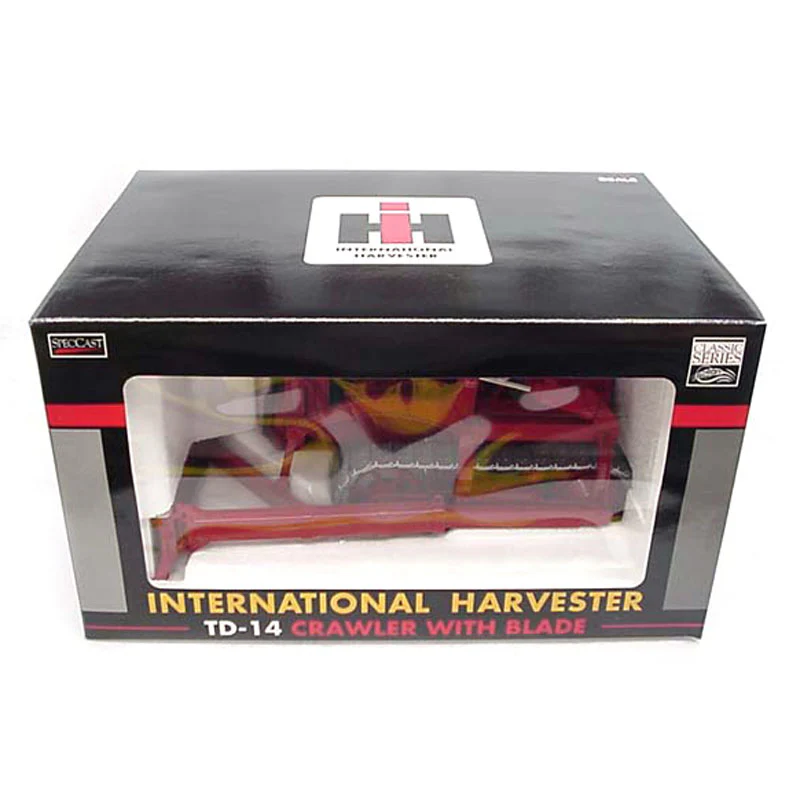 1/16 International Harvester TD-14A with Blade & Steel Tracks by SpecCast - Image 3
