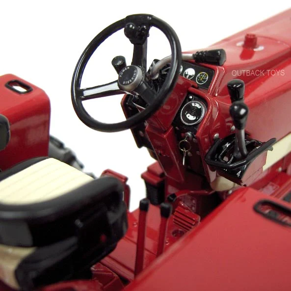 1/16 International 1066 Turbo Open Station Tractor, ERTL Precision Key Series #9 - Image 4