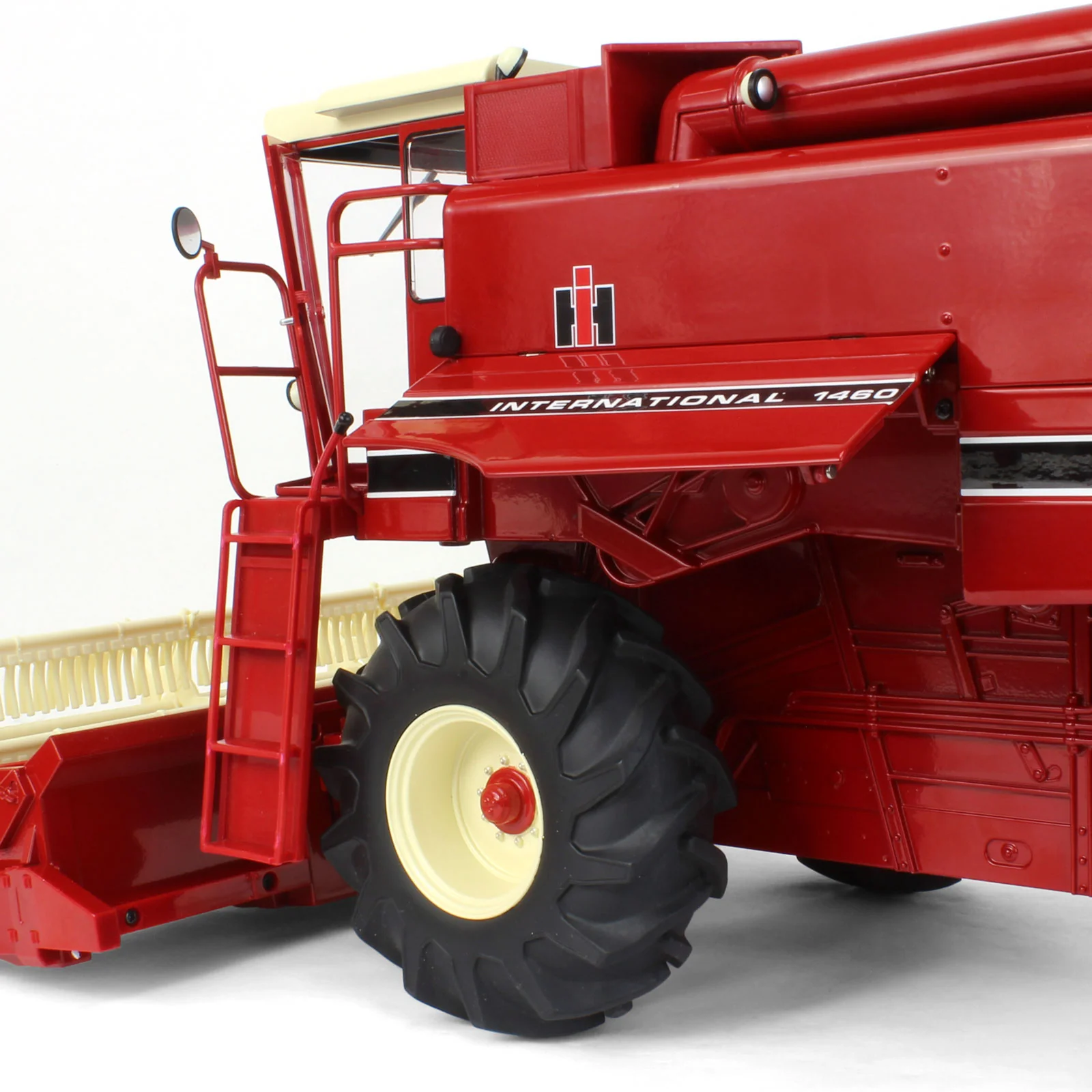 1/16 International Harvester 1460 Combine, ERTL Case IH Prestige Select #1 - Image 11