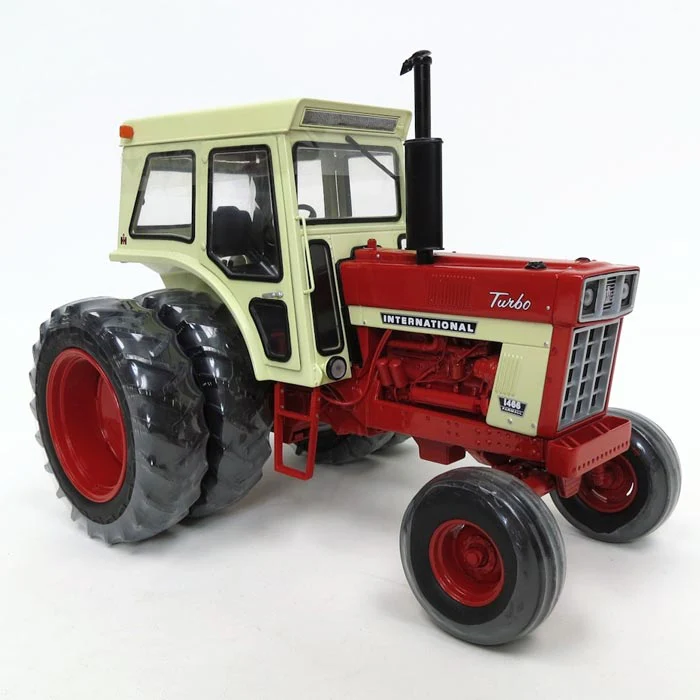 1/16 International Harvester 1466 Turbo Tractor with White Cab and Duals, Precision Series #18 by ERTL - Image 2