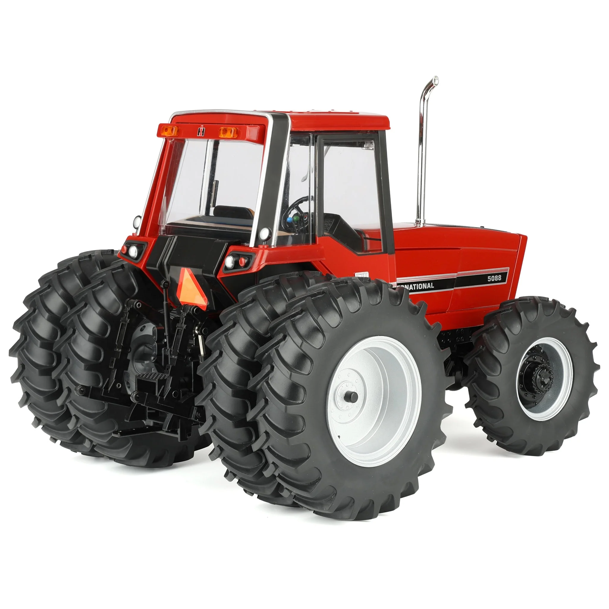 1/16 International Harvester 5088 Tractor, 2025 National Farm Toy Museum - Image 3