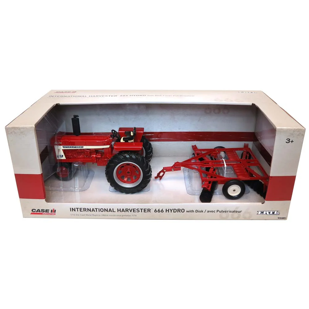 1/16 International Harvester 666 Tractor with Disc Harrow by ERTL - Image 4