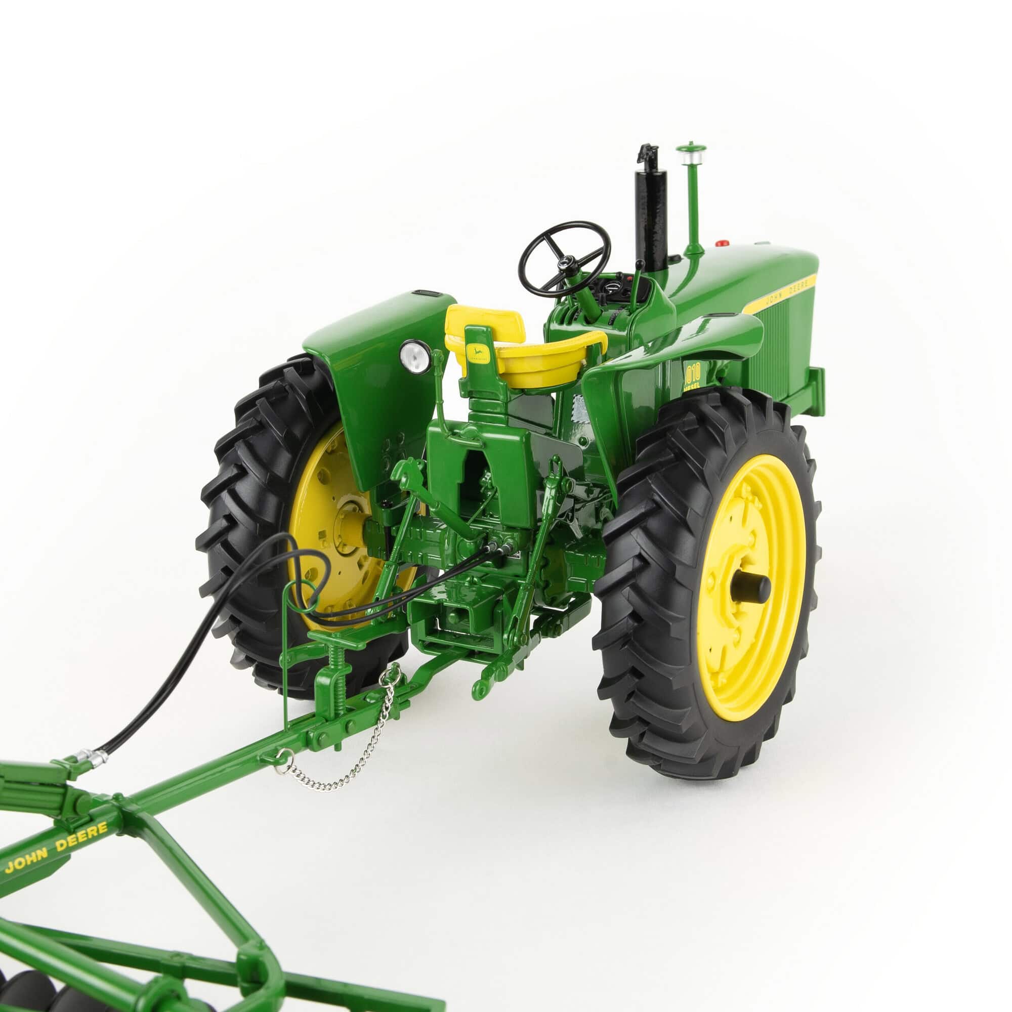 1/16 John Deere 3010 Diesel Tractor with RW Disk, ERTL Precision Heritage Series - Image 11