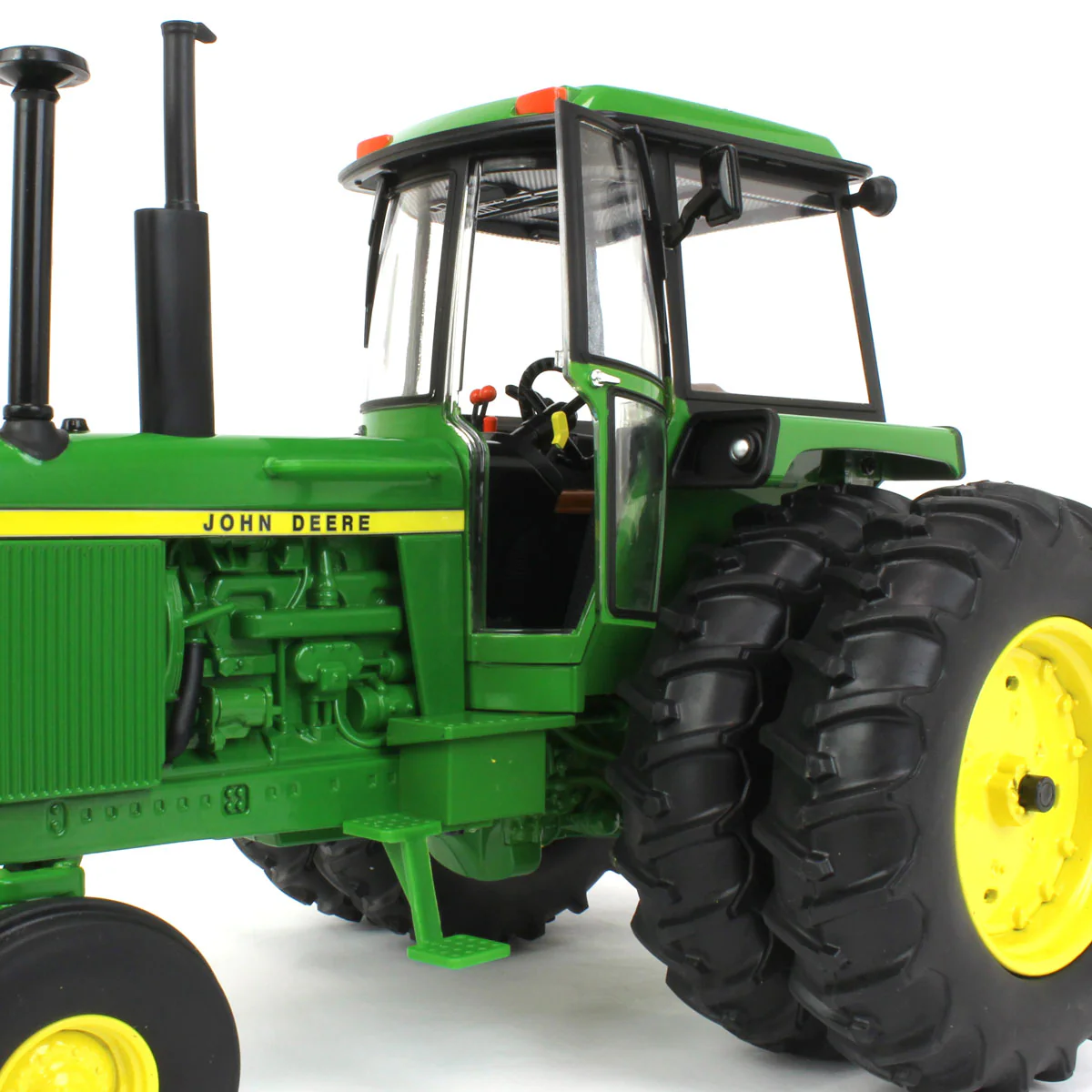 1/16 John Deere 4430 Tractor with Wide Front & Rear Duals, ERTL Prestige Collection - Image 6
