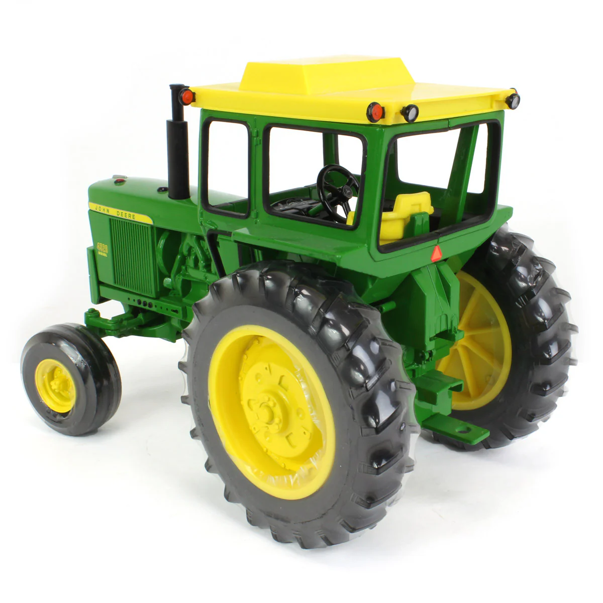 1/16 John Deere 4520 Tractor with Cab by ERTL, 2001 National Farm Toy Show Collector Edition - Image 4