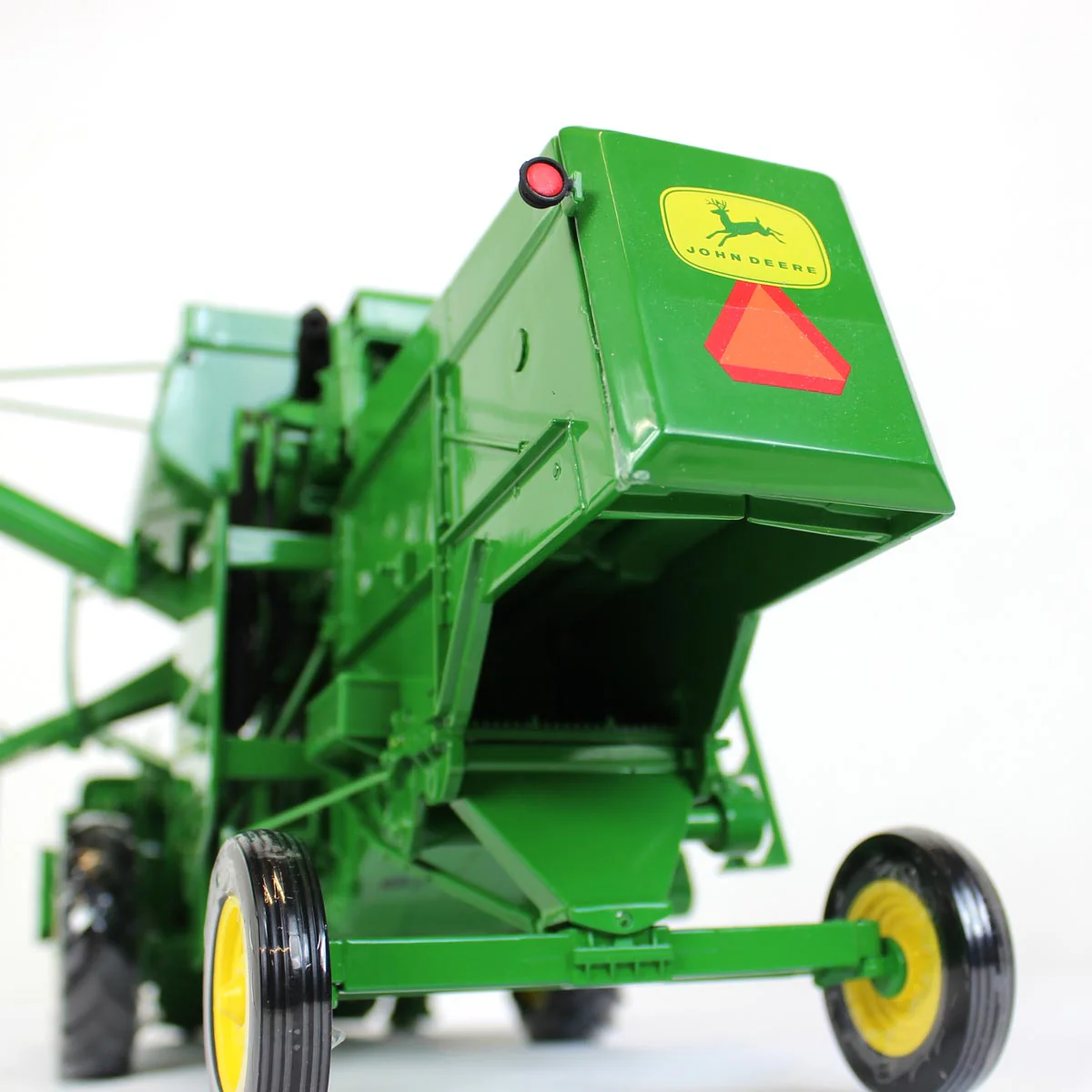 1/16 John Deere 55 Combine with Corn Header, Prestige Collection by ERTL - Image 5