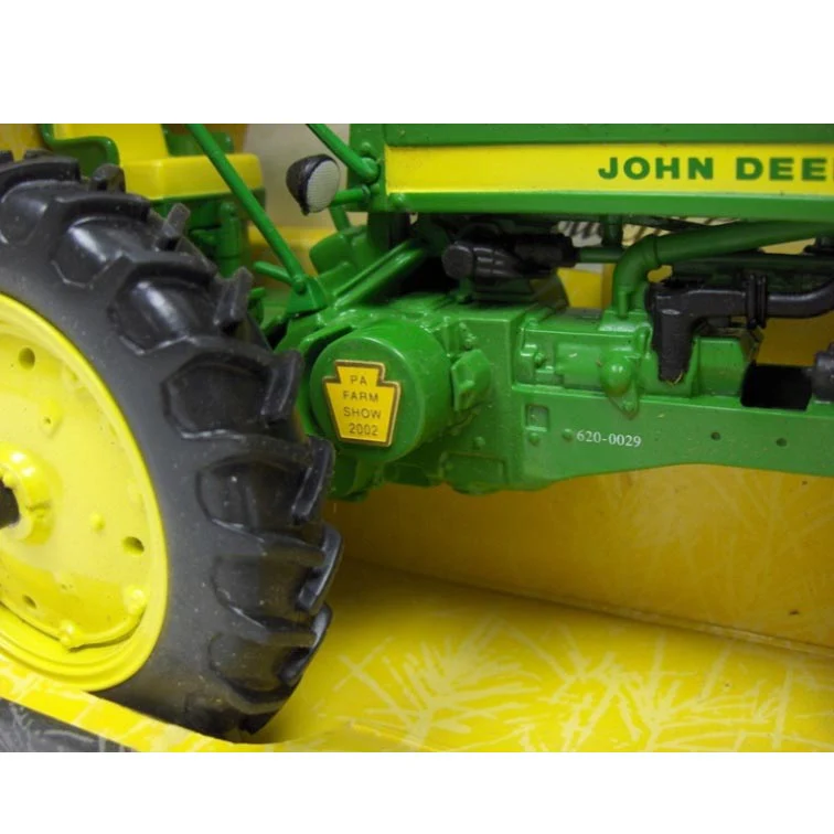 1/16 John Deere 620 Narrow Front Tractor, 2002 PA Farm Show by ERTL - Image 2