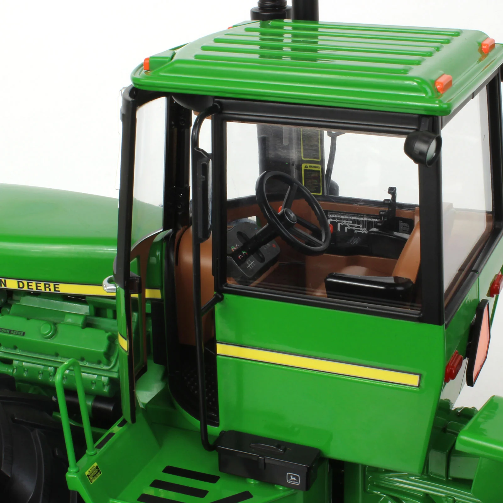 1/16 John Deere 8850 4WD Tractor with Front & Rear Duals, ERTL Prestige Select #3 - Image 6