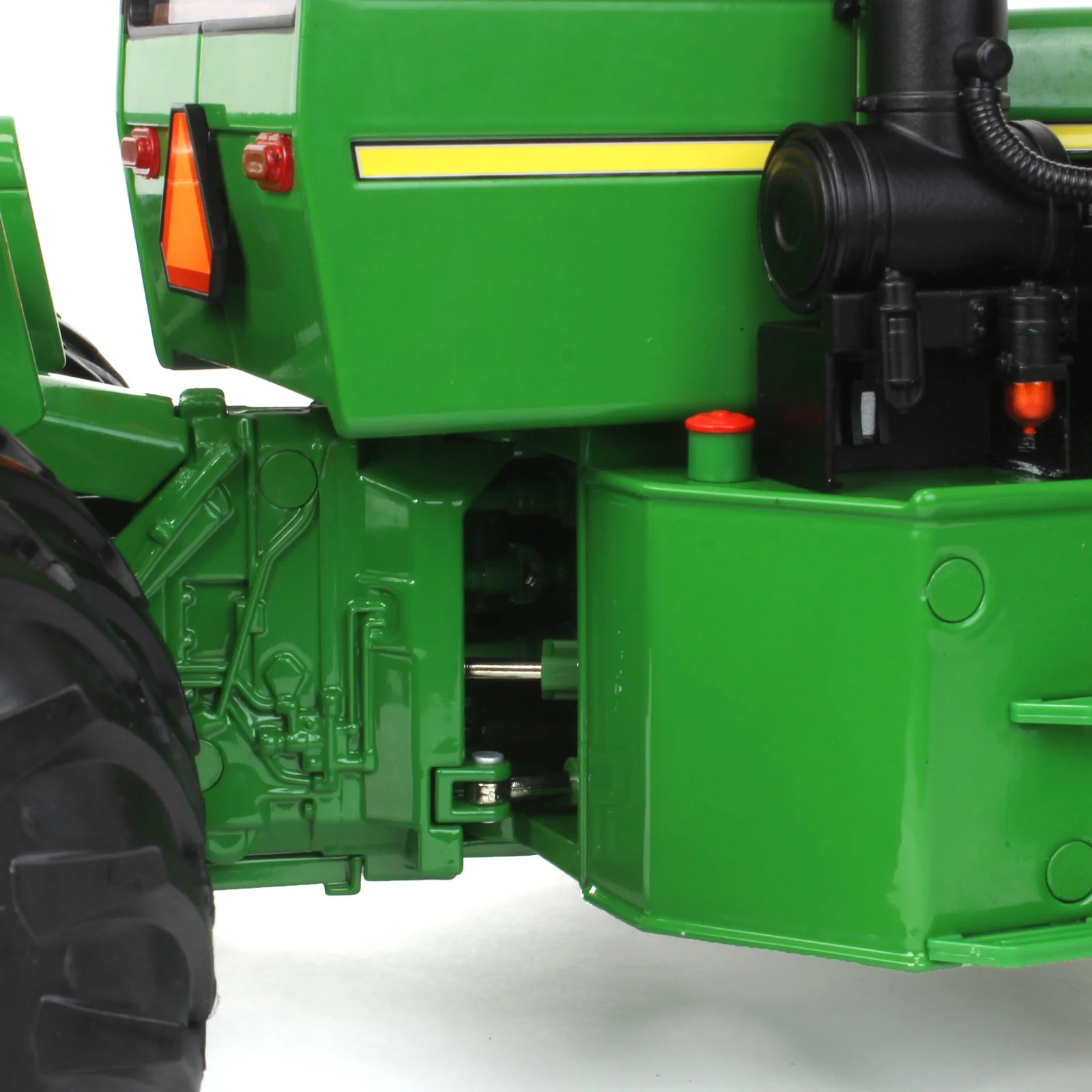 1/16 John Deere 8850 4WD Tractor with Front & Rear Duals, ERTL Prestige Select #3 - Image 7