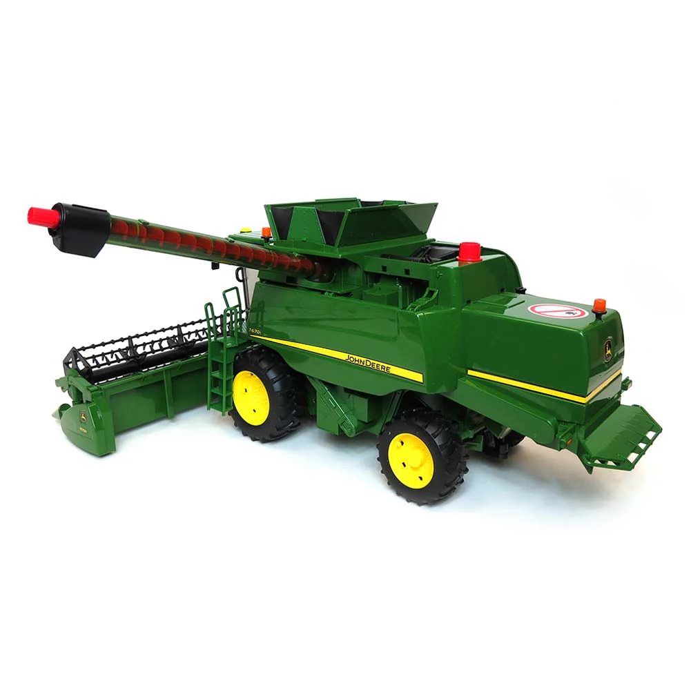 1/16 John Deere T670i Combine by Bruder - Image 5