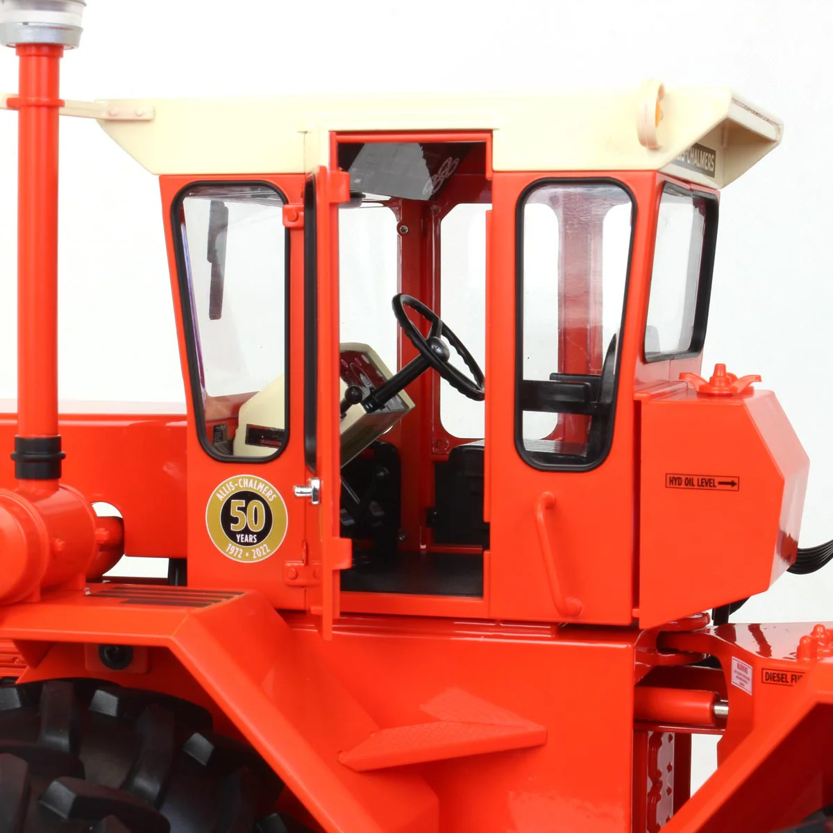1/16 Allis Chalmers 440 4WD Tractor with Duals, 50th Anniversary Edition, ERTL Prestige Collection - Image 6