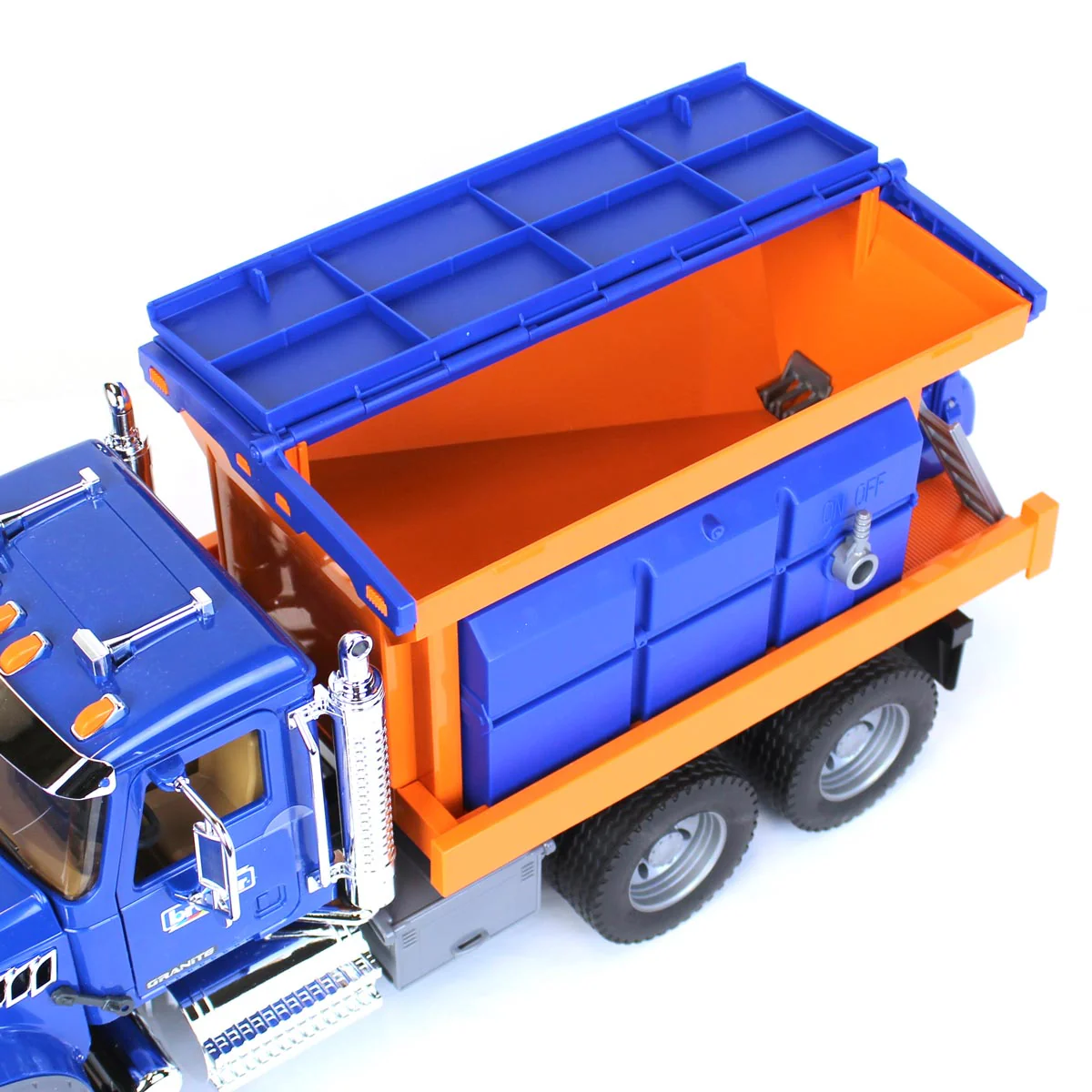 1/16 Mack Granite Winter Service Snow Plow Truck by Bruder - Image 5