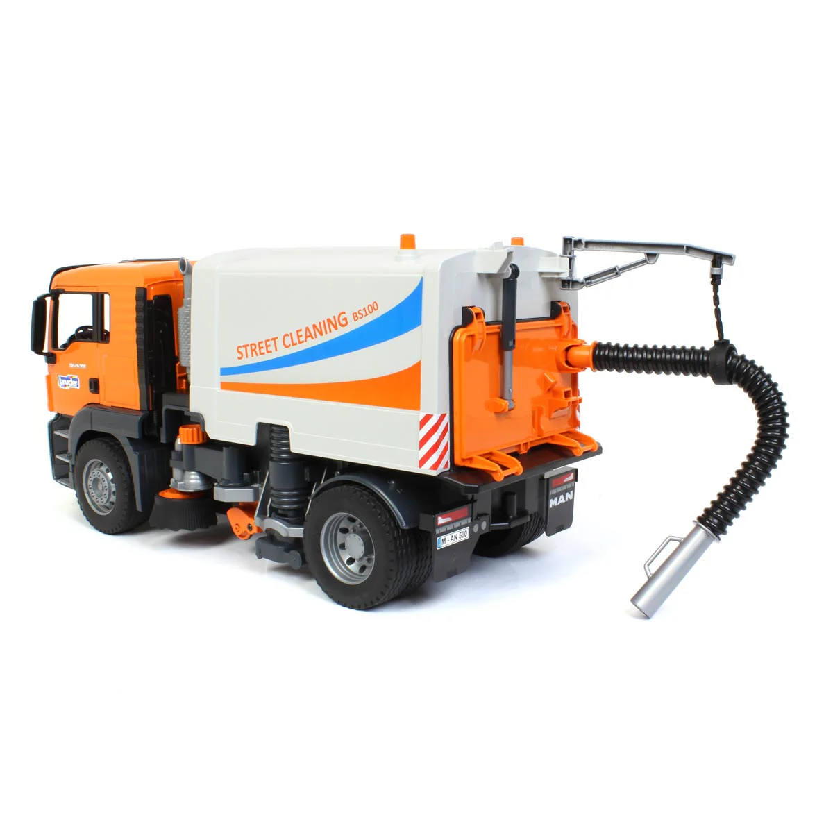 1/16 MAN TGS Street Sweeper by Bruder - Image 4